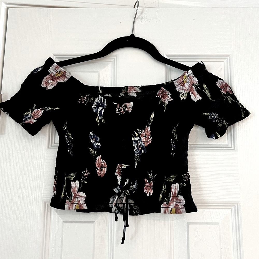 Black Crop Top NWT